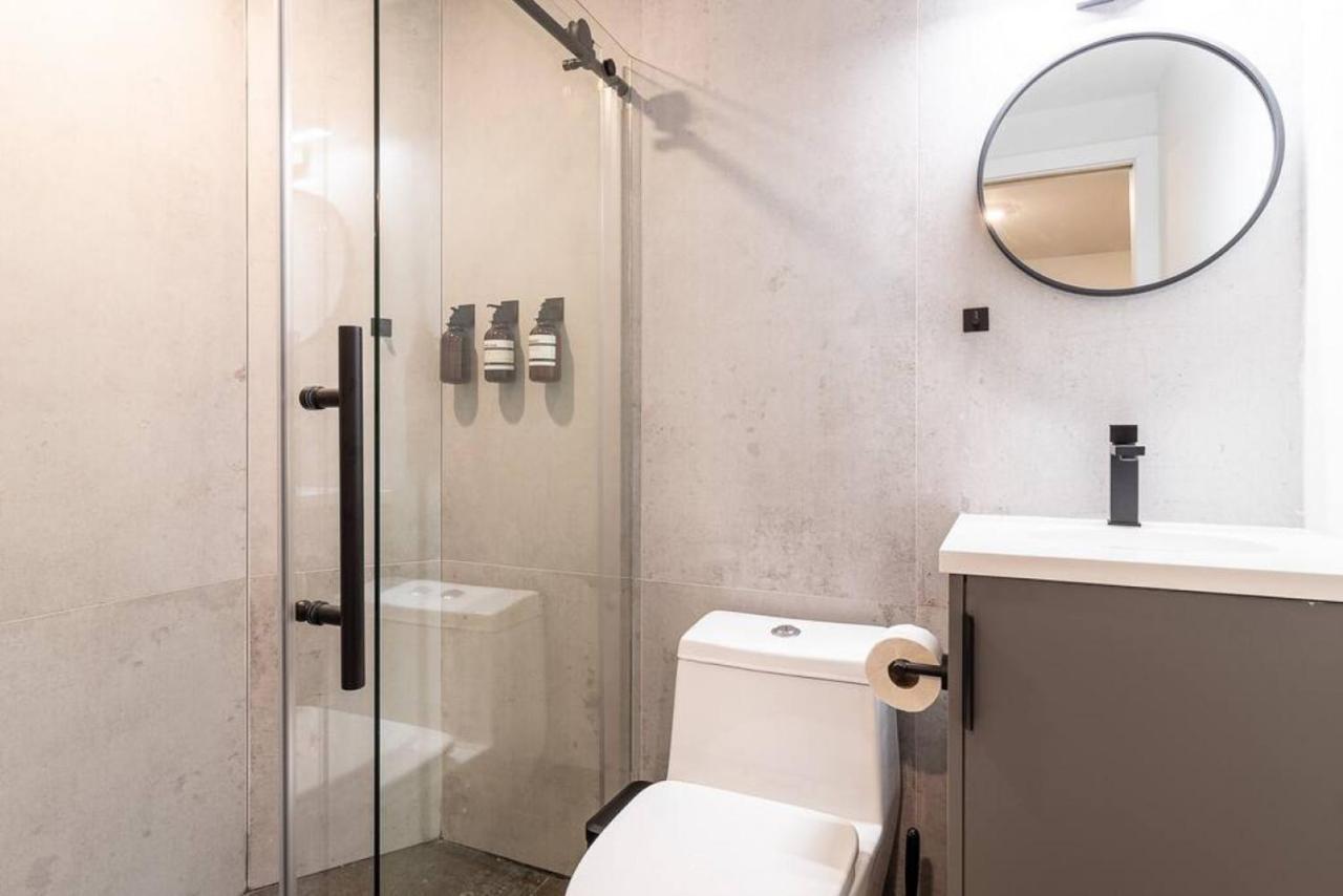 Thena Hotel - Spacious 1 Bedroom Philadelphie Extérieur photo